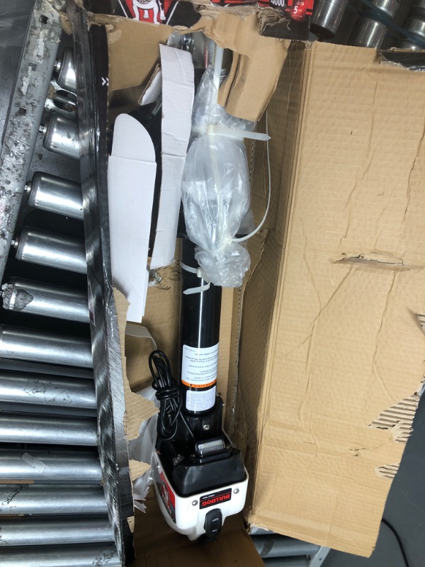 Photo 3 of 



******UNABLE TO TEST****Bulldog Cases 500200 Powered Drive A-Frame Tongue Jack with Spring Loaded Pull Pin - 4000 lb. Capacity (White Cover)