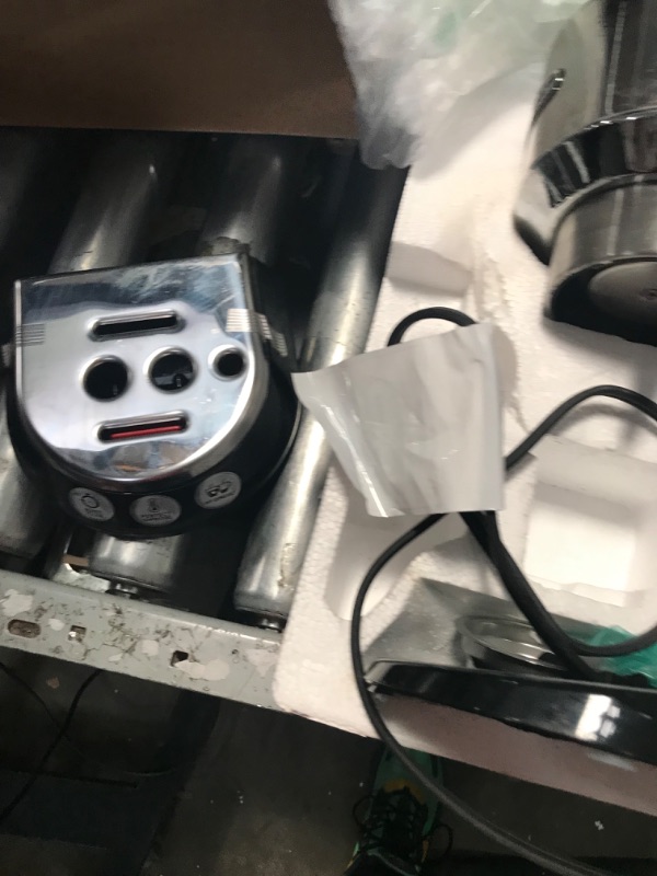 Photo 2 of *Parts Only* De'Longhi EC680M Espresso, Stainless Steel, Metallic