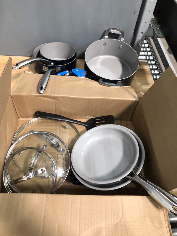 Photo 1 of 10 piece Pot and pan set