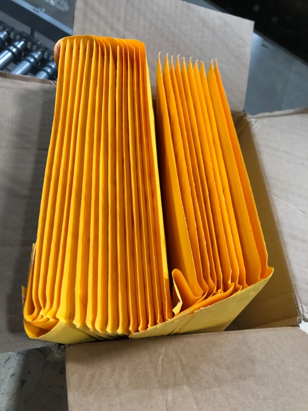 Photo 2 of Amazon Basics Kraft Bubble Mailer, 8.5" x 12" (Internal Size - 8.25" x 11"), 25-Pack 25 pack 8.5" x 12"