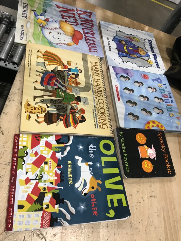 Photo 1 of ***Bundle of kids cover books - 6 items 