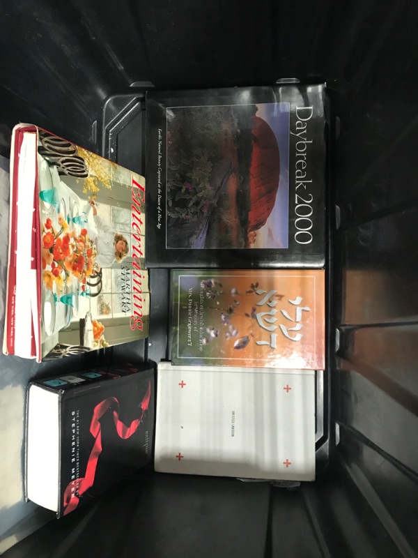 Photo 1 of ***Bundle of hardcover books - 5 items 