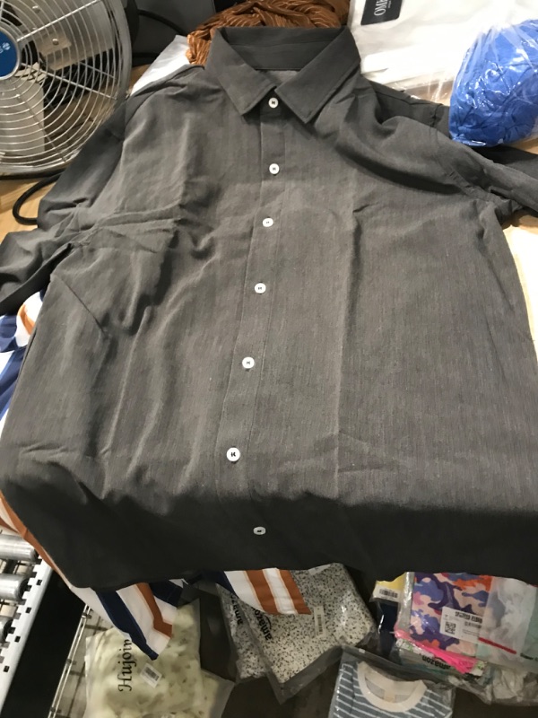 Photo 1 of Button up/dress shirt - Black - Medium 