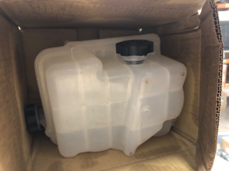 Photo 1 of Dorman 603-009 Engine Coolant Reservoir for Select Chevrolet/GMC Models