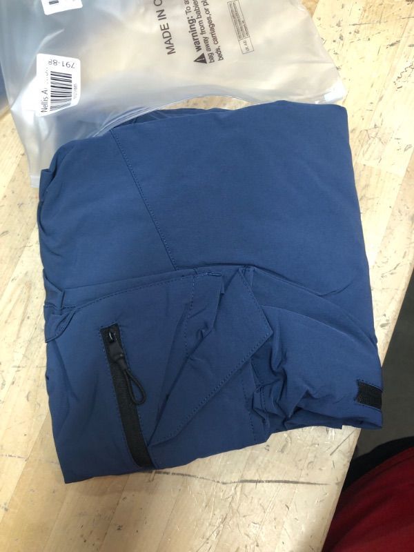 Photo 1 of 4 x large Men's Hiking Cargo Shorts Big and Tall Summer Capri Pants Travel Shorts with Zipper Pockets for Golf Fishing Camping