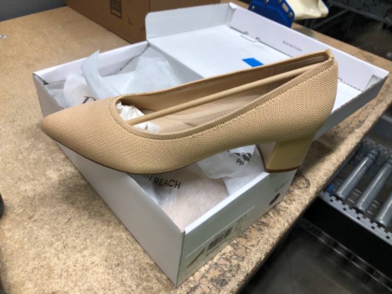 Photo 1 of DREAM PAIRS Women's Chunky Low Block Heels Closed Toe Work Pumps Comfortable Knitted Pointed Toe Dress Wedding Shoes
9