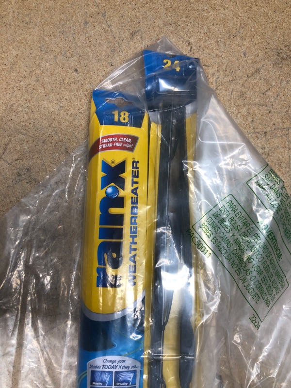 Photo 3 of bundle of 2 different blades---Rain-X 24&#34; Weatherbeater Wiper Blades ----18"