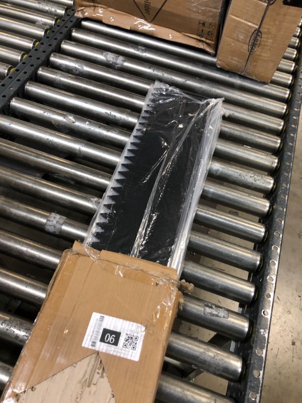 Photo 1 of VEVOR Steel Landscape Edging 40 x 8 Inch?Steel Edging 6pcs?Steel Garden Edging Border?Landscape Edging?Steel Lawn Edging?Garden Edging?Garden Border Edging for Landscaping 40 x 8 Inch x 6Pcs