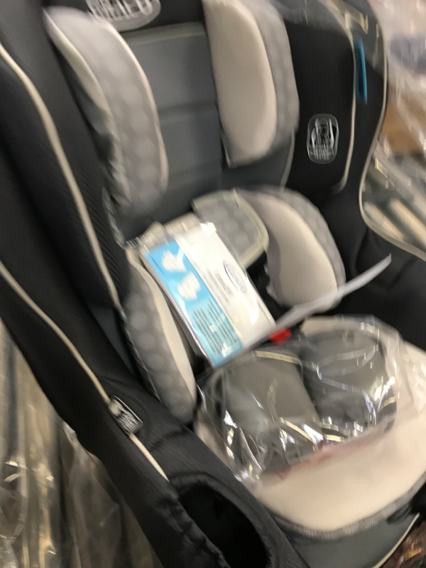 Photo 2 of Graco - Extend2Fit Convertible Car Seat, Davis