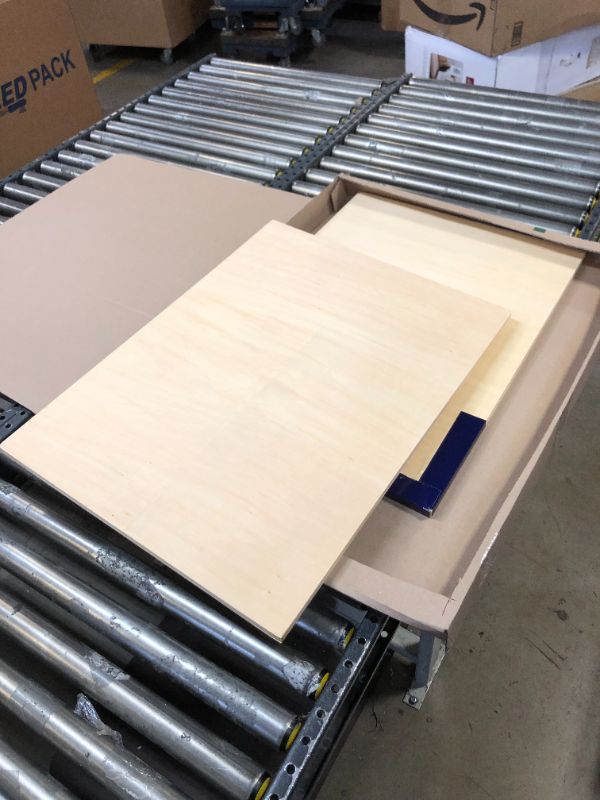 Photo 2 of Helix Wooden Lightweight Drawing Board, 23 x 31 Inch, Plain Edge (37414) Plain Edge 23" x 31"