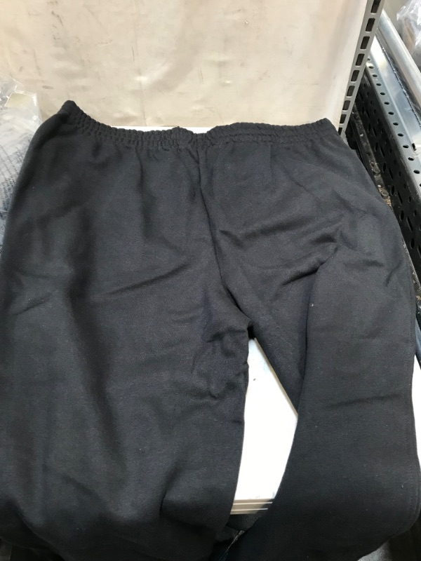 Photo 1 of BLACK MENS SWEAT PANTS
XL