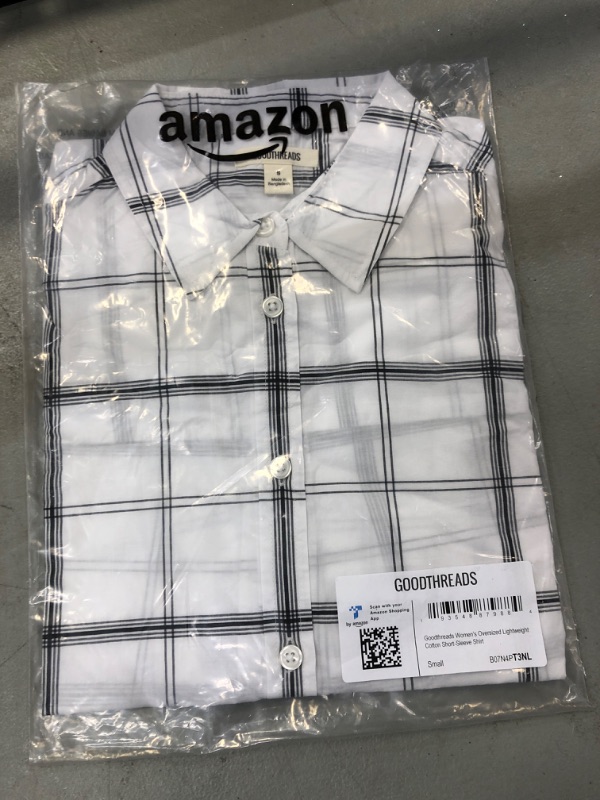 Photo 2 of Amazon Brand - Goodthreads Women's Oversized Lightweight Cotton Short-Sleeve Shirt Small White, Windowpane