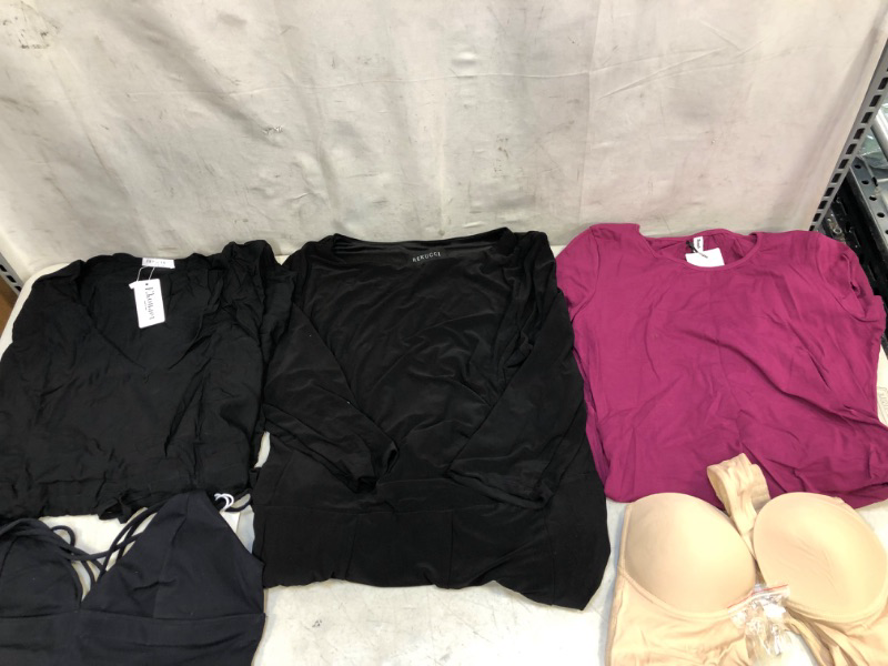 Photo 1 of 5PC LOT, NEW/USED MISC CLOTHING ITEMS, SOLD AS IS, SIZE M, XL, ETC