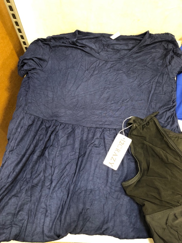 Photo 3 of 5PC LOT, NEW/USED MISC CLOTHING ITEMS, SOLD AS IS, SIZE 18, 2XL, ETC