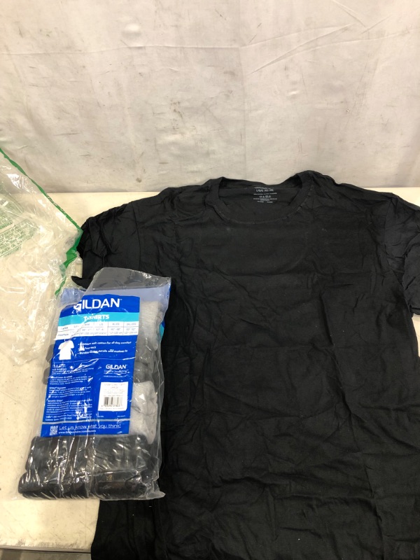 Photo 1 of Gildan Men's Crew T-Shirts, Multipack, Style G1100 5 Black/Sport Grey/Charcoal (5-pack) Large