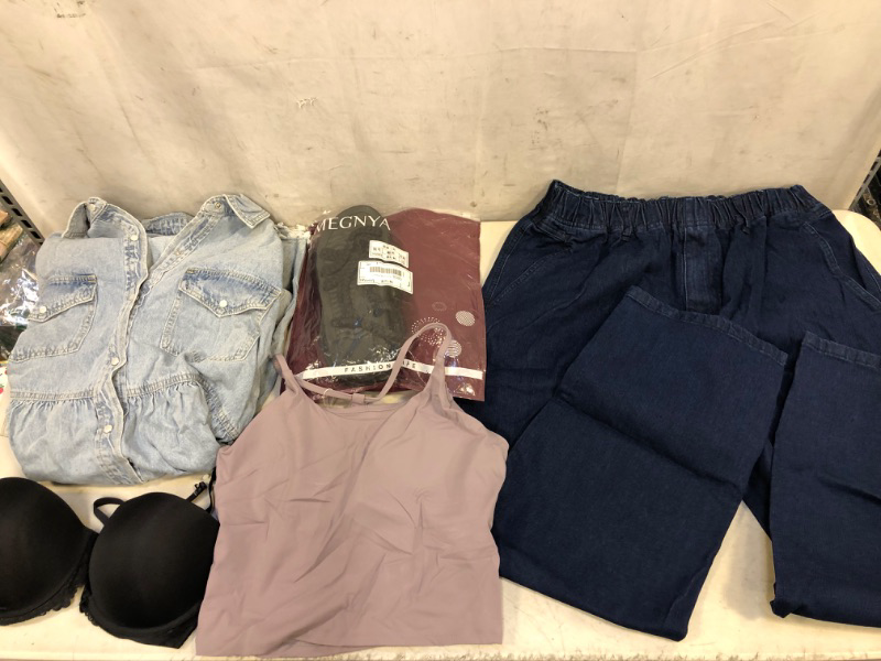 Photo 1 of 5 PC LOT, NEW/USED MISC CLOTHING ITEMS, SOLD AS IS, SIZE 40W28L, 36DD, 10, ETC