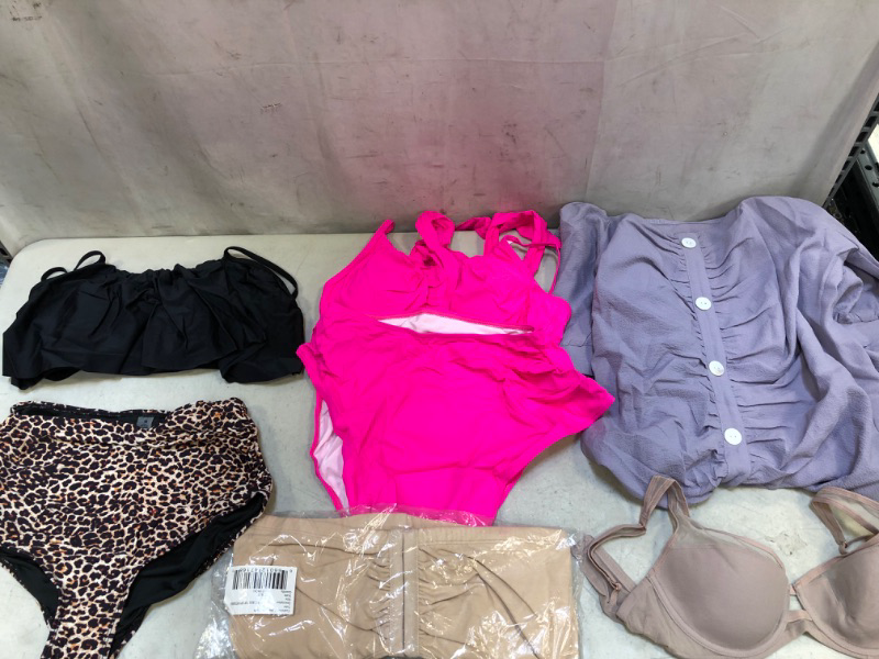 Photo 1 of 5 PC LOT, NEW/USED MISC CLOTHING ITEMS, SOLD AS IS, SIZE XL, M, L, ETC