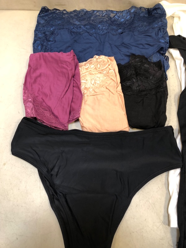 Photo 2 of 5 PC LOT, NEW/USED MISC CLOTHING ITEMS, SOLD AS IS, SIZE M, XL, S, ETC