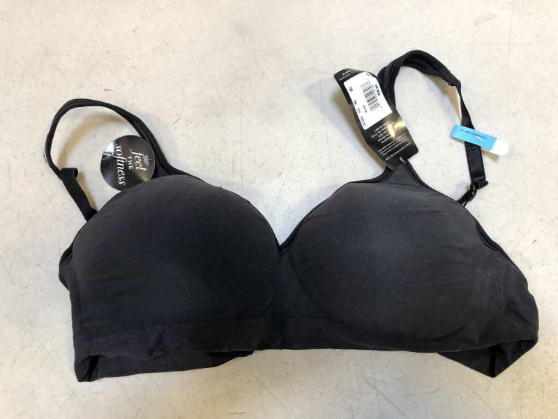 Photo 2 of Bali Comfort Revolution Wireless Bra, Full-Coverage Wirefree Bra, Wireless Everyday Bra with Cool Comfort Fabric 38C Black