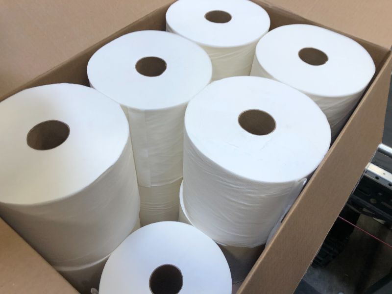 Photo 3 of AmazonCommercial 1-Ply White Ultra Plus Hard Roll Paper Towels (SOFI-009)|Bulk for Business |Non-perforated |Compatible with Universal Hardwound Dispensers|FSC Certified |600 feet per Roll (12 Rolls)