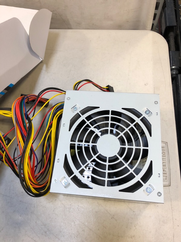 Photo 4 of Coolmax I-500 500W ATX 12V V2.0 Power Supply(not compatible with PCI-E)
UNABLE TO TEST