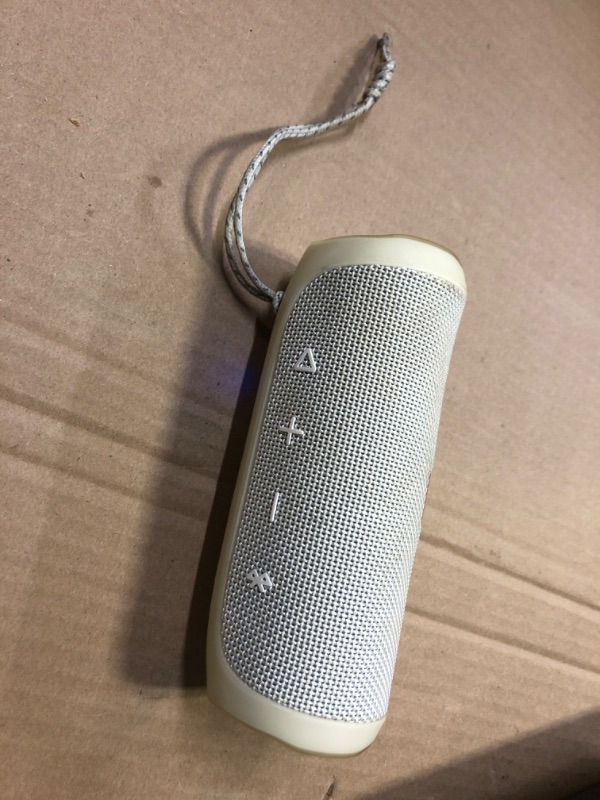 Photo 2 of JBL FLIP 4, Portable Bluetooth Speaker, ---used and dirty missing charger