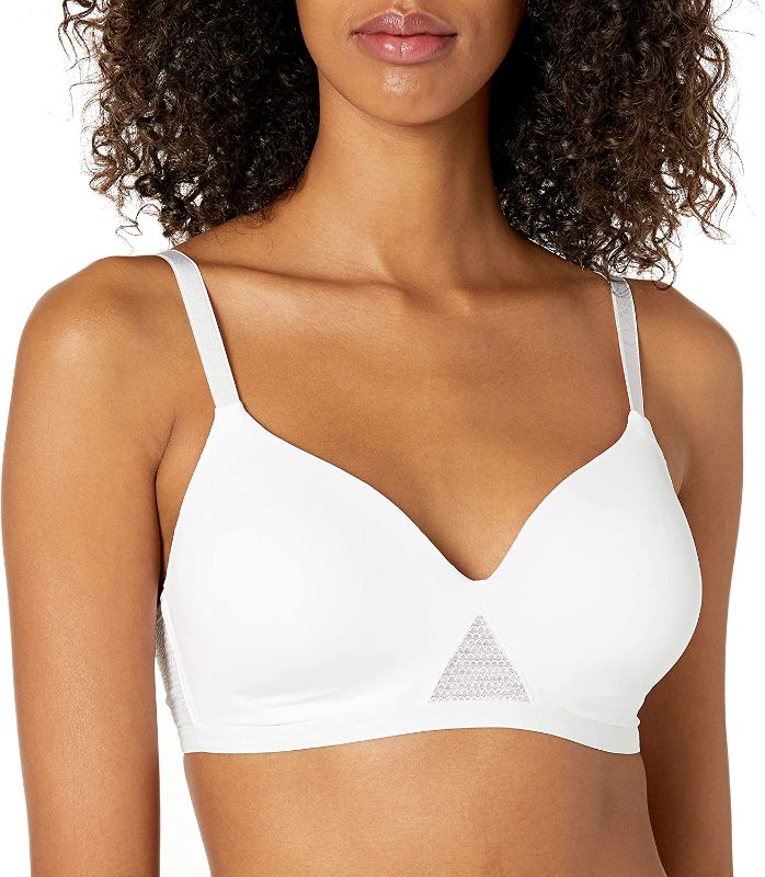 Photo 1 of Hanes ComfortFlex Fit Women's Oh So Light Wireless Bra with Comfort Foam, Full-Coverage T-Shirt Bra