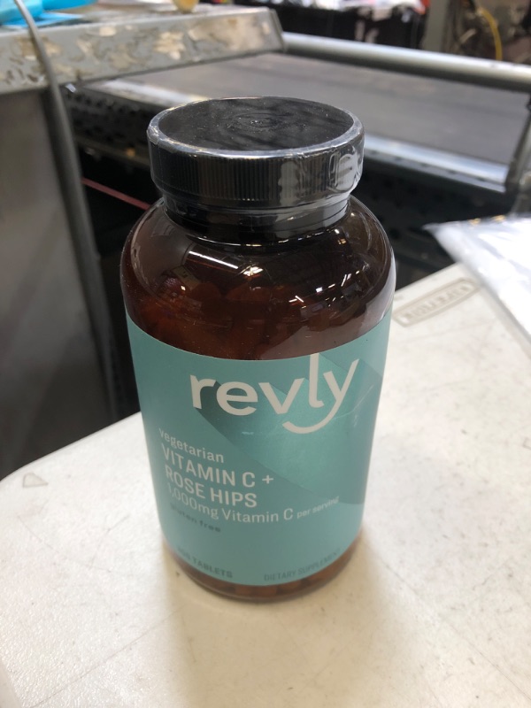 Photo 2 of Amazon Brand - Revly Vitamin C 1,000mg with Rose Hips, Gluten Free, Vegetarian, 300 Tablets