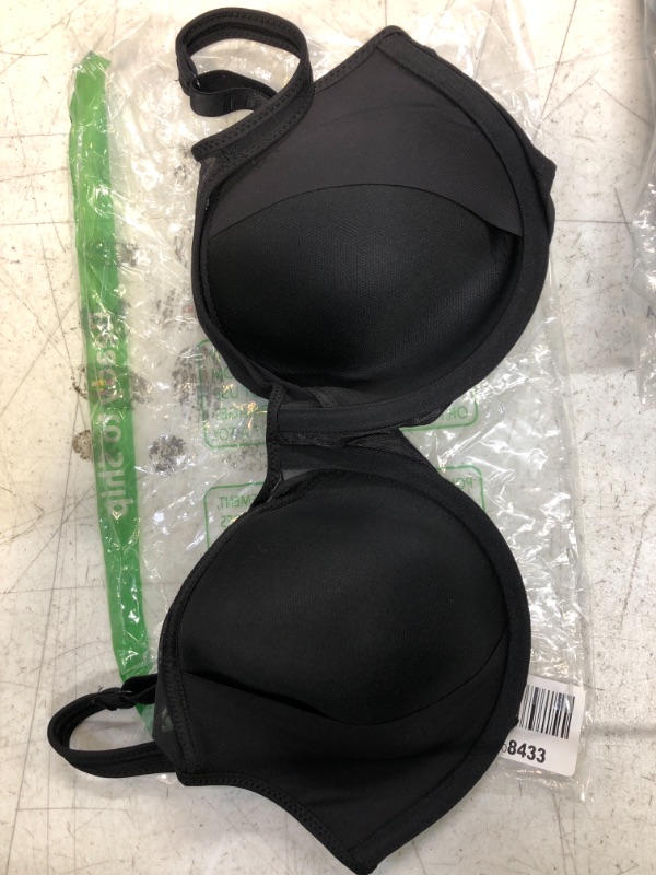 Photo 2 of Bali womens One Smooth U Underwire Bra, Ultra Light T-shirt Bra With Stay-in-place Straps / SIZE IS UNKNOWN
