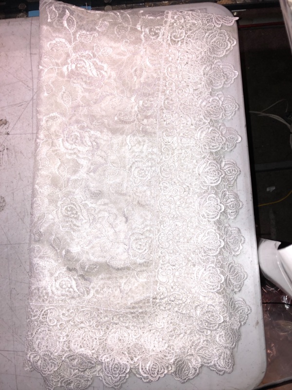 Photo 1 of HOME DECOR TABLE LINEN / ELEGANT LACE / SIZE UNKNOWN