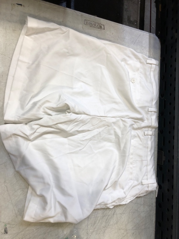 Photo 2 of AMAZON ESSENTIALS SIZE 40 WHITE MENS SHORTS ** SLIGHTLY WORN 