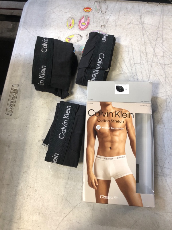 Photo 1 of Calvin Klein Men's 3-Pack Cotton Stretch Low-Rise Trunks SIZE MEDIUM 
