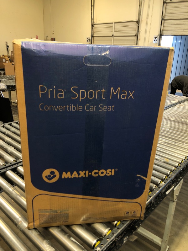 Photo 2 of Maxi-Cosi Pria Sport Max Convertible Car Seat, Extended Weight Range Keeps Children Safely harnessed Longer: 5-40 pounds Rear Facing and 22-65 pounds Forward-Facing, Night Black