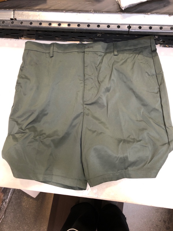 Photo 3 of Amazon Essentials Men's Classic-Fit Stretch Golf Short (Available in Big & Tall) Polyester Blend Olive 42
