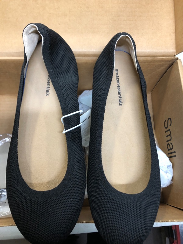 Photo 1 of BLACK FLAT SHOES FOR WOMEN SIZE 7W 