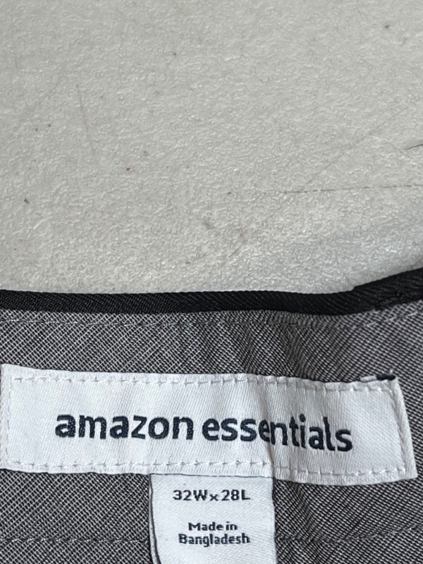 Photo 5 of Amazon Essentials Men's Classic-Fit Expandable-Waist Flat-Front Dress Pant Polyester Black 32W x 28L