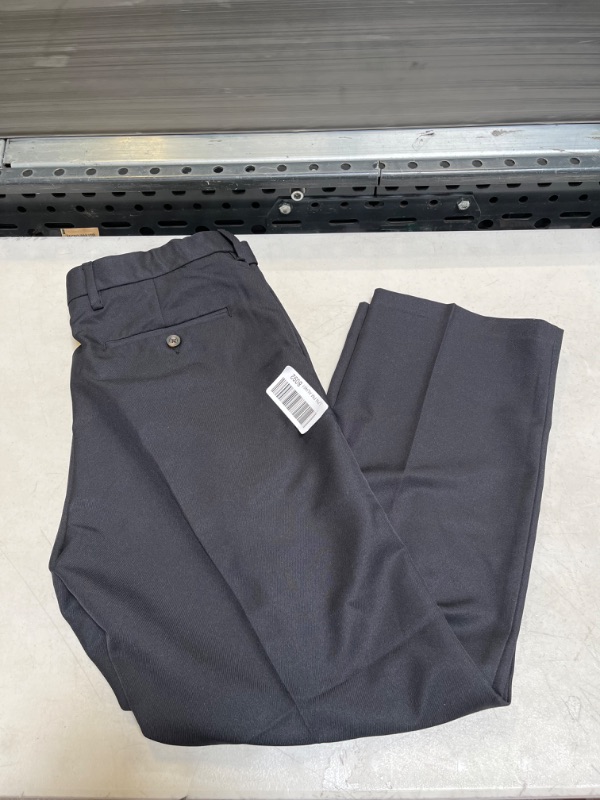 Photo 3 of Amazon Essentials Men's Classic-Fit Expandable-Waist Flat-Front Dress Pant Polyester Black 32W x 28L