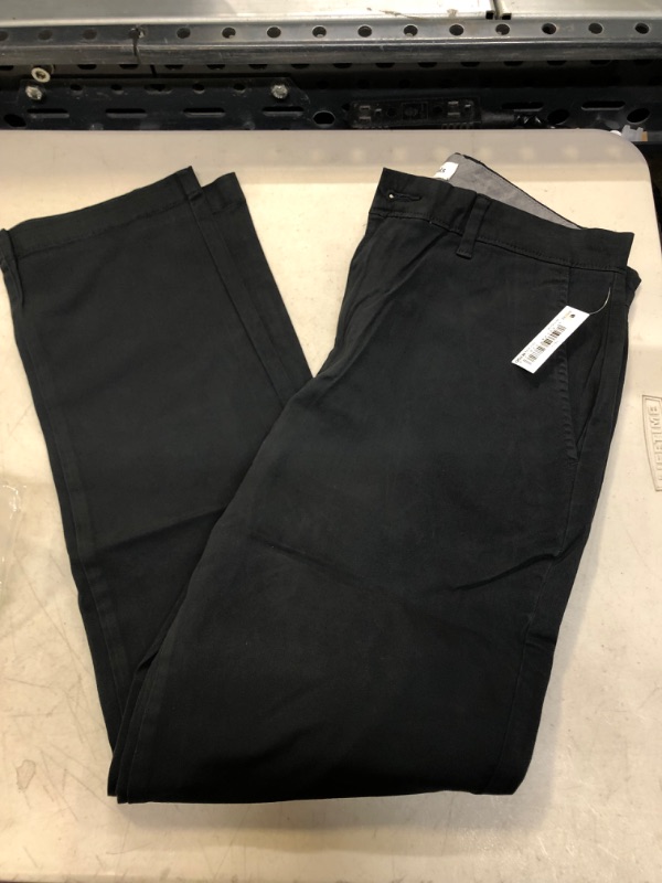 Photo 2 of AMAZON ESSENTIALS MENS  ATHLETIC BLACK PANTS SIZE 30WX30L  