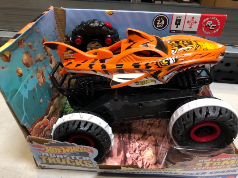 Photo 2 of Hot Wheels Monster Trucks, Remote Control Car, Monster Truck Toy with All-Terrain Wheels, 1:15 Scale Unstoppable Tiger Shark RC / ONLY PACKAGING HAS MINIMAL DAMAGE 
