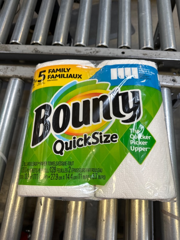 Photo 2 of Bounty Quick-Size Paper Towels, White 