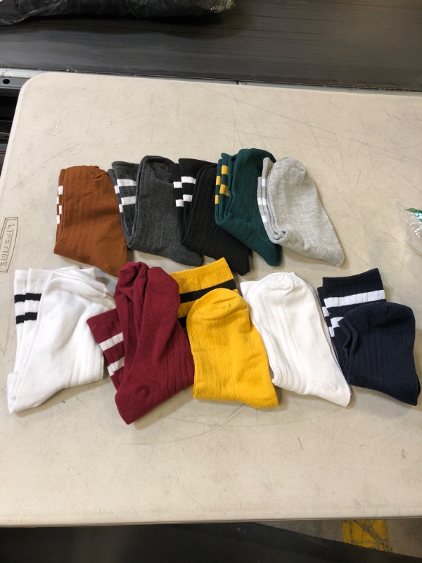 Photo 1 of BOYS 10 PCK SOCKS MULTICOLOR