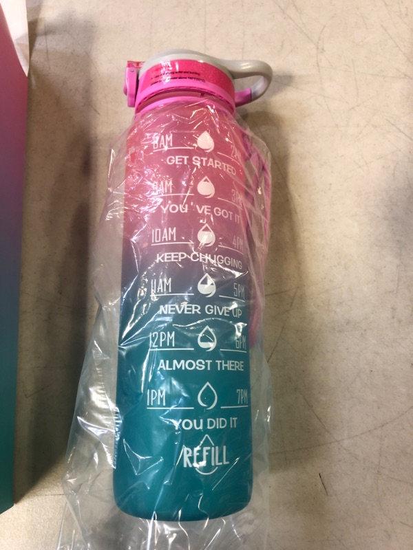 Photo 1 of 32 OZ WATER BOTTLE 