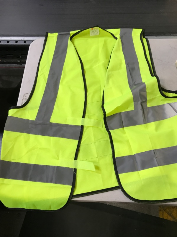 Photo 1 of 10 PCK SAFETY VEST ONE SIZE YELLOW/SILVER