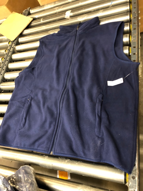 Photo 3 of Amazon Essentials Men's Full-Zip Polar Fleece Vest (Available in Big & Tall) Polyester Navy Medium