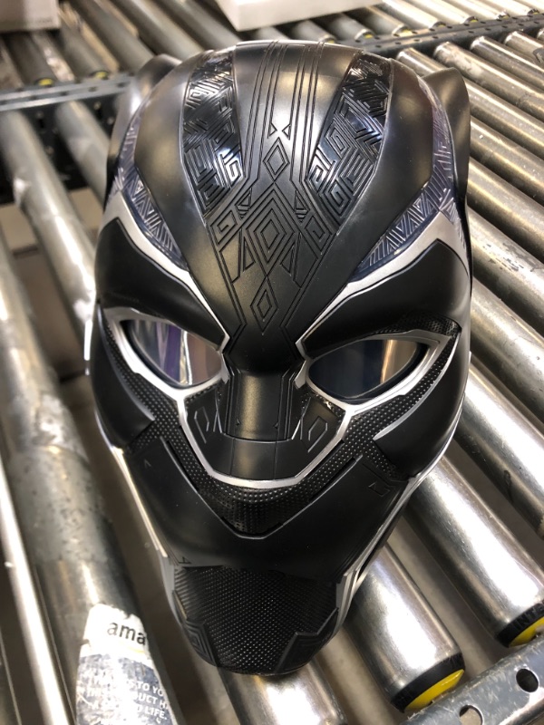 Photo 2 of Marvel Legends Premium Electronic Role Play Helmet with Light FX and Flip-Up/Down Lenses, Black Panther Roleplay Item