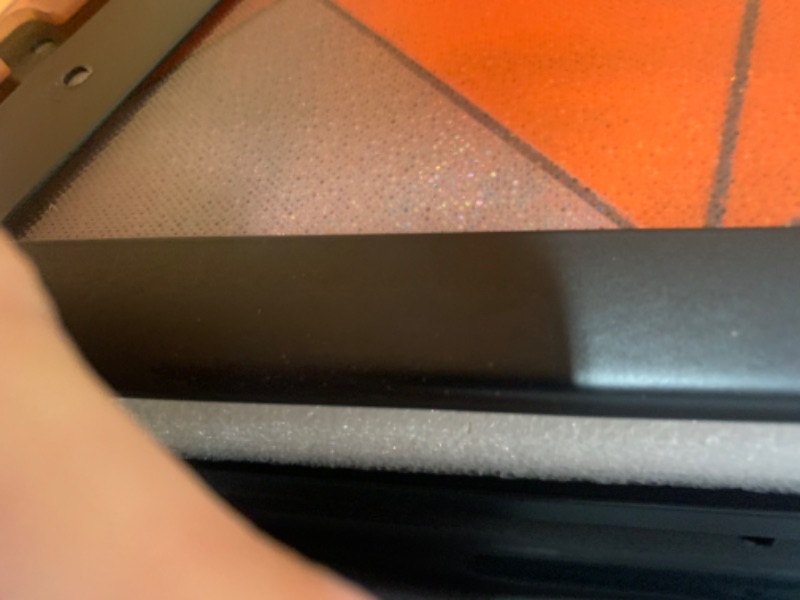 Photo 1 of Wellmet 3-Light Pool Table Light with Tiffany-Style Shade for Game Room 7' 8' 9' Snooker Billiards Lamp, Vintage Chandelier Light Fixture for Man Cave Club Kitchen Island Bar --- Box Packaging Damaged, Moderate Use, Missing Parts
