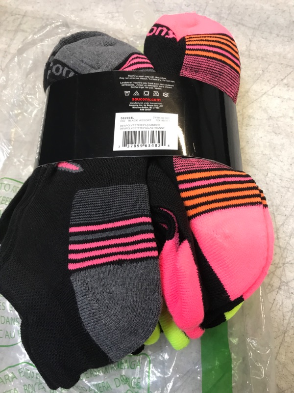 Photo 2 of Saucony Women's Performance Heel Tab Athletic Socks (8 & 16 Pairs) Shoe Size: 10-13 Black Assorted (8 Pairs) SIZE LARGE 