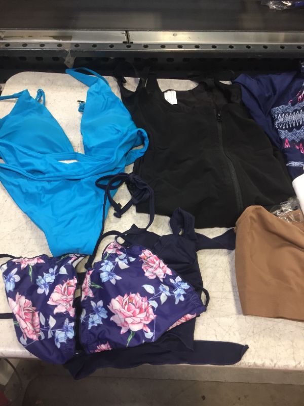 Photo 2 of BAG LOT OF WOMENS SWIMSUITS AND BRAS - DIFFERNT STYLES AND SIZES -- SOLD AS IS -- 