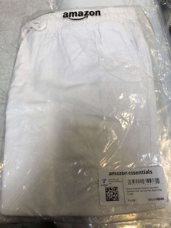 Photo 1 of Amazon Essentials Women's Linen Blend Drawstring Wide Leg Crop Pant SIZE X-Large Bright White