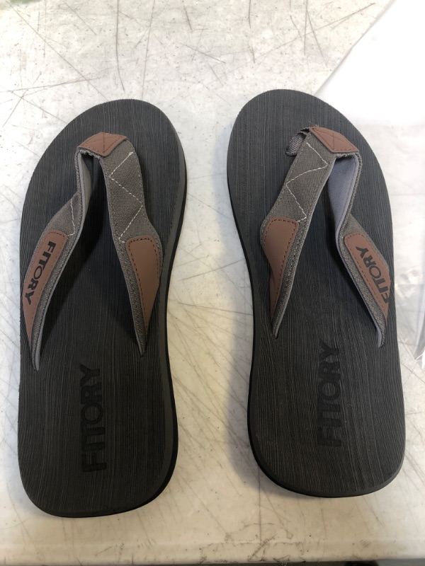 Photo 2 of FITORY Men's Flip-Flops, Thongs Sandals Comfort Slippers for Beach Size 10